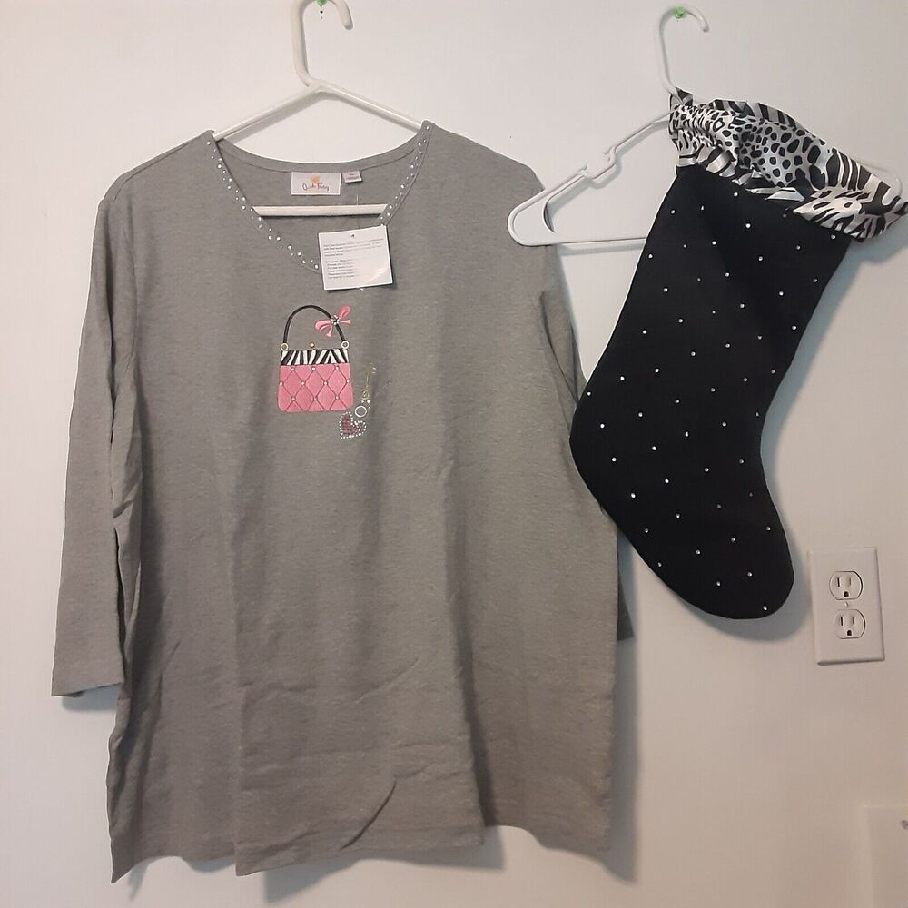 Quaker Factory Womens 2X Party Girls Holiday T Shirt With Stocking Embroidered